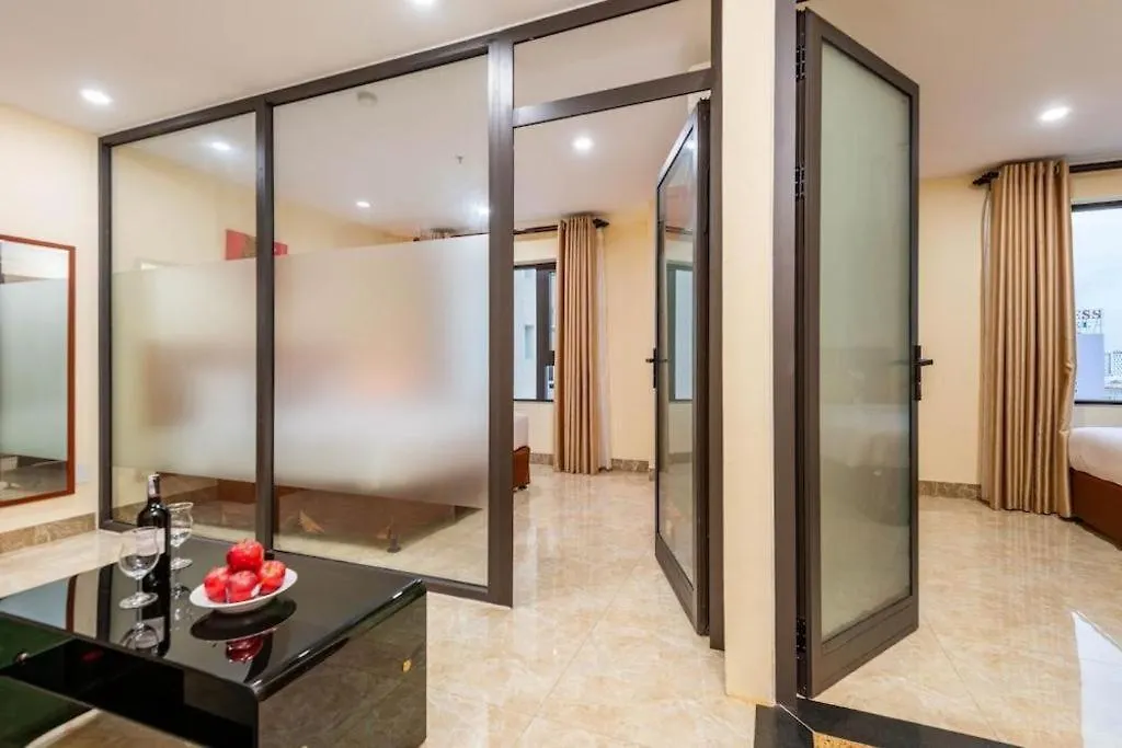 ***  An Thuyen Hotel Da Nang Vietnam
