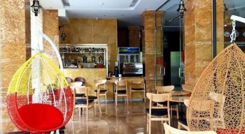 ***  An Thuyen Hotel Da Nang Vietnam