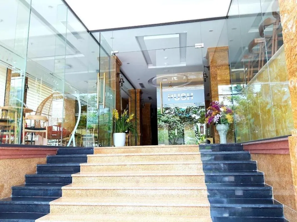 ***  An Thuyen Hotel Da Nang Vietnam